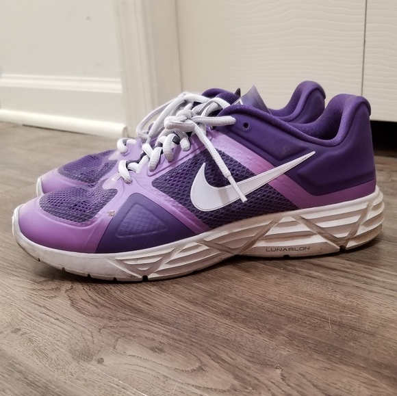 Nike - Picture 2 of 2